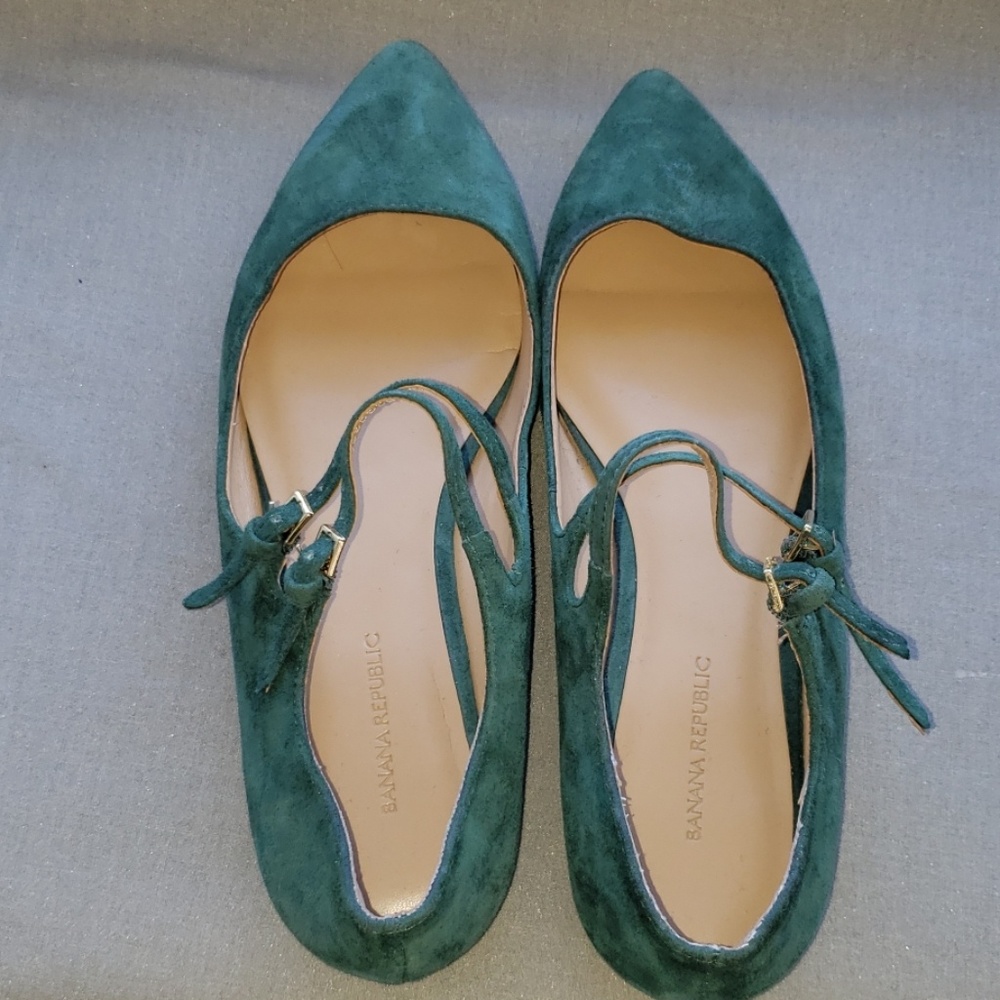 Banana Republic Flats